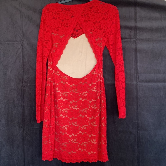 Express Red Lacy Dress - Picture 4 of 10